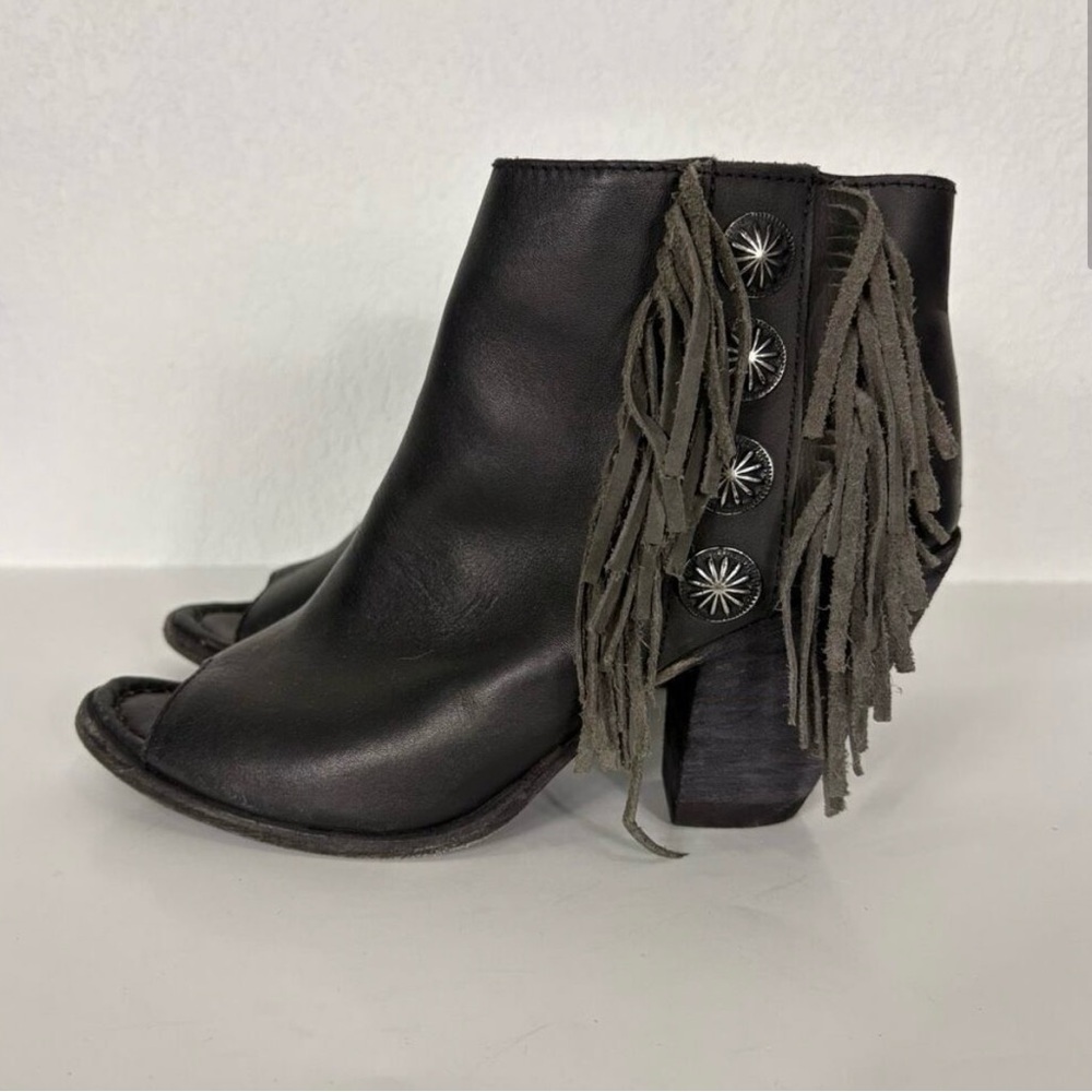 Liberty Black Black Leather Conga Peep Toe Button & Fringe Side Heeled Booties S